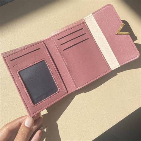 luxury vegan wallets.